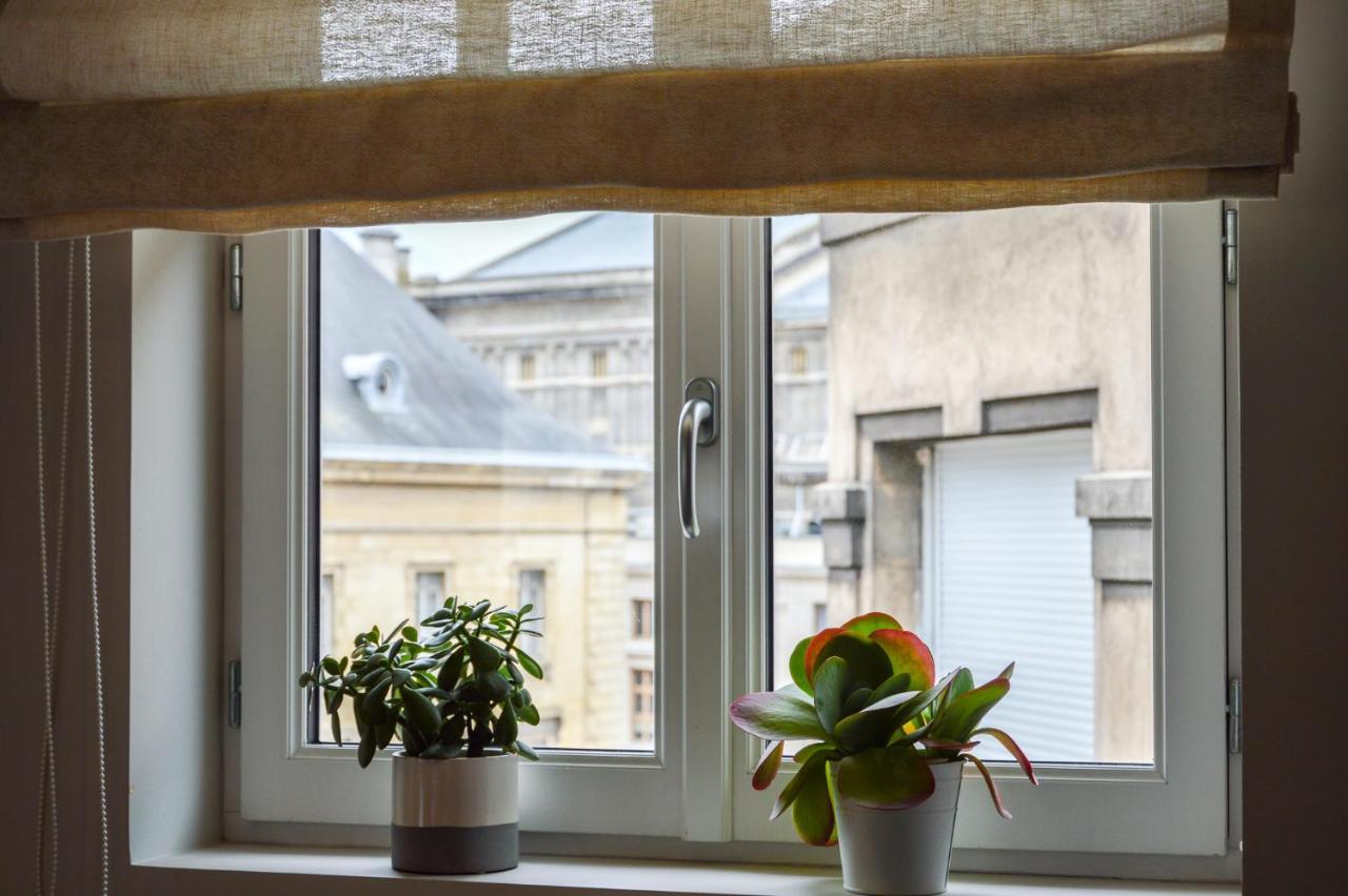 Apartamento Les Berceaux De La Cathedrale Reims Exterior foto