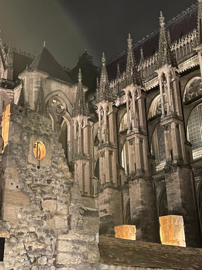 Apartamento Les Berceaux De La Cathedrale Reims Exterior foto