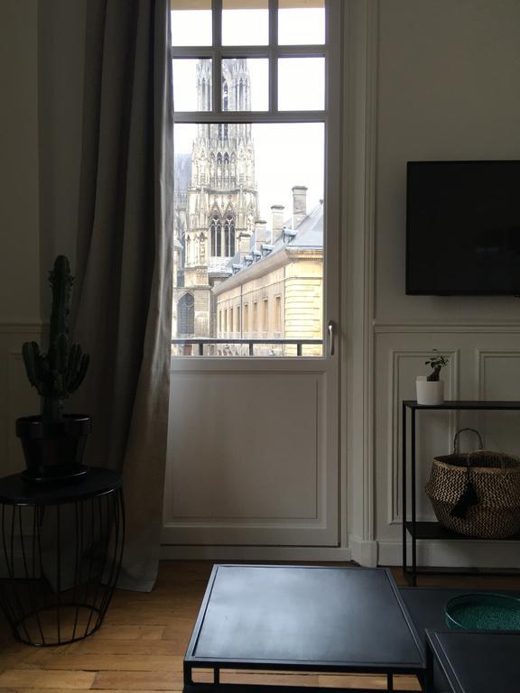 Apartamento Les Berceaux De La Cathedrale Reims Exterior foto