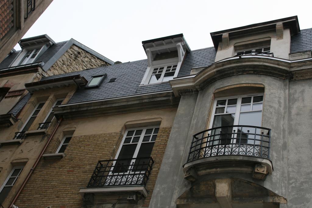 Apartamento Les Berceaux De La Cathedrale Reims Exterior foto